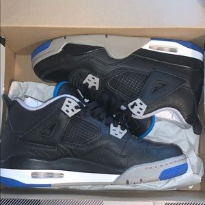Jordan 4